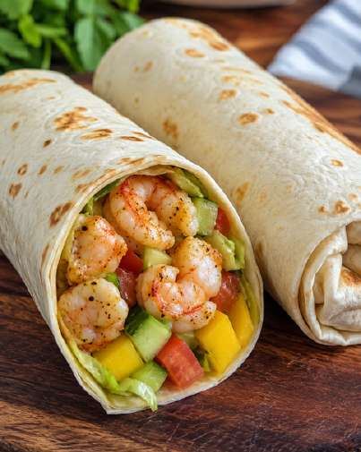 Tropische garnalenwrap met mango